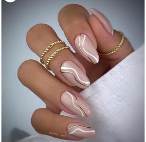 minimalist nails