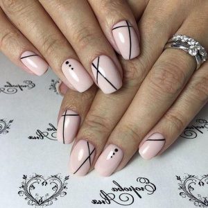 minimalist nails