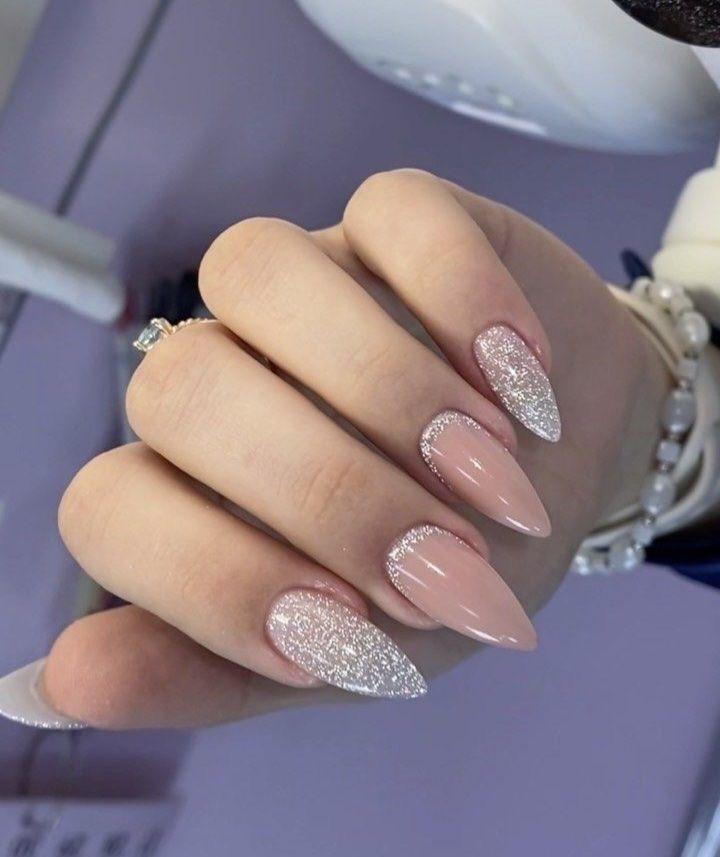 almond nails